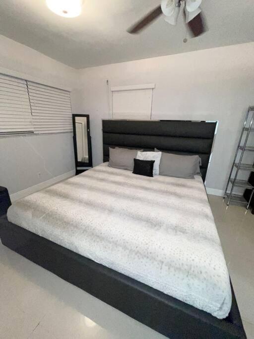 Modern Miami Oversized 3 Bedroom In Central Location Eksteriør bilde