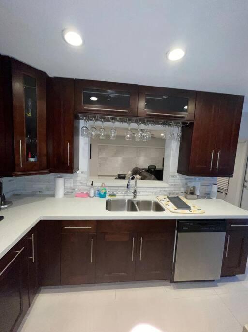 Modern Miami Oversized 3 Bedroom In Central Location Eksteriør bilde