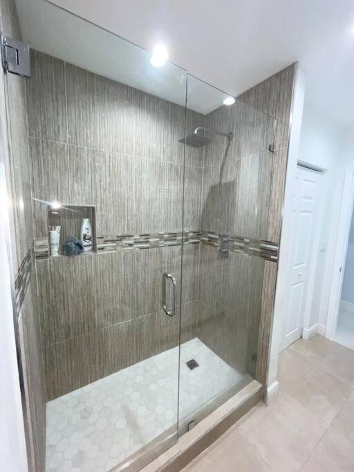 Modern Miami Oversized 3 Bedroom In Central Location Eksteriør bilde