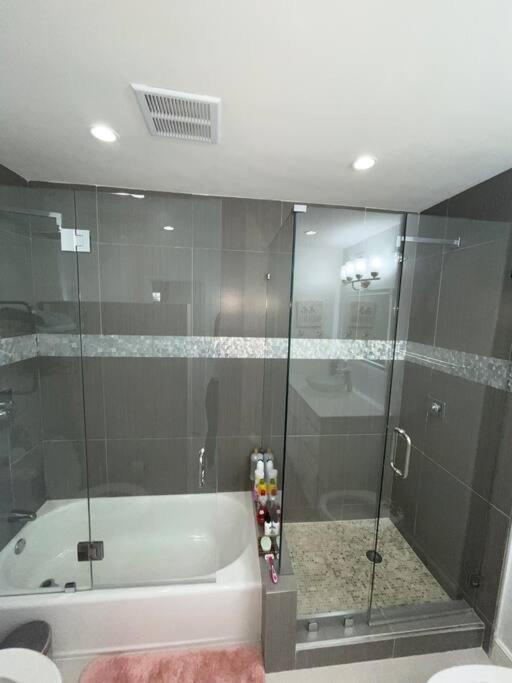Modern Miami Oversized 3 Bedroom In Central Location Eksteriør bilde